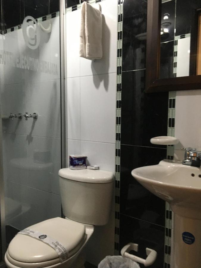 Hotel Ejecutivo Embajada Богота Екстер'єр фото
